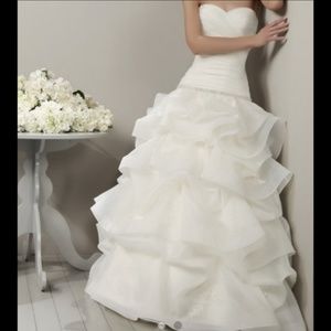 Adriana Alier Bridal Wedding Gown  NWT